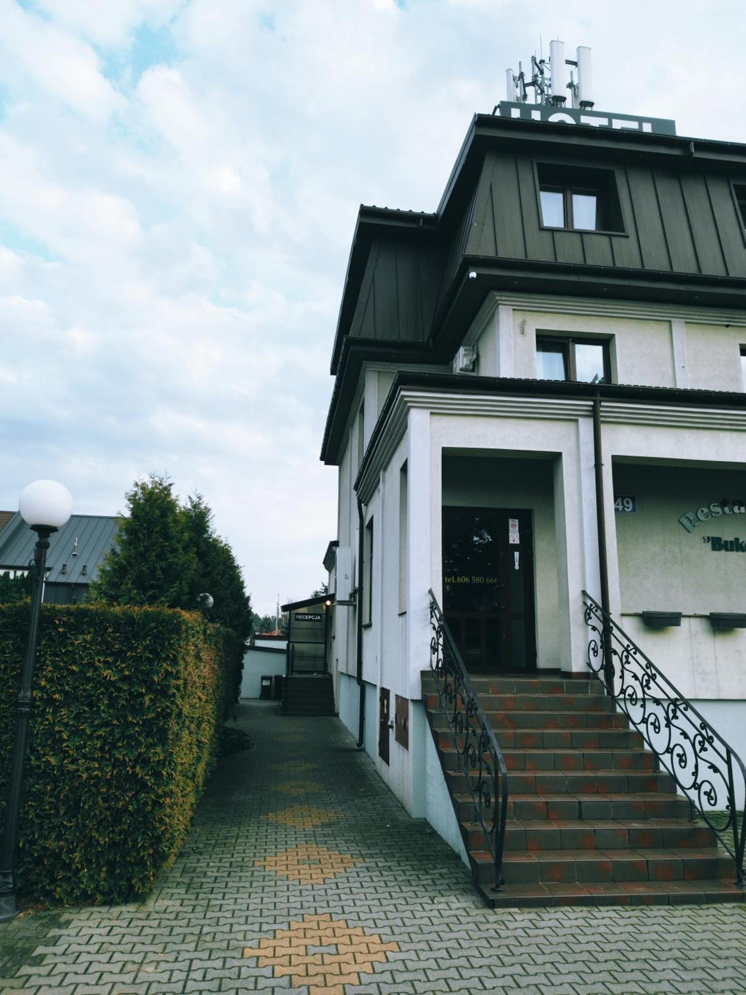 Hotel Bukowiec Legionowo Exterior photo